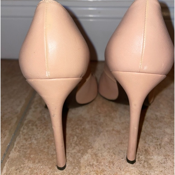 Stuart Weitzman Nude Leather Heels - Picture 6 of 8